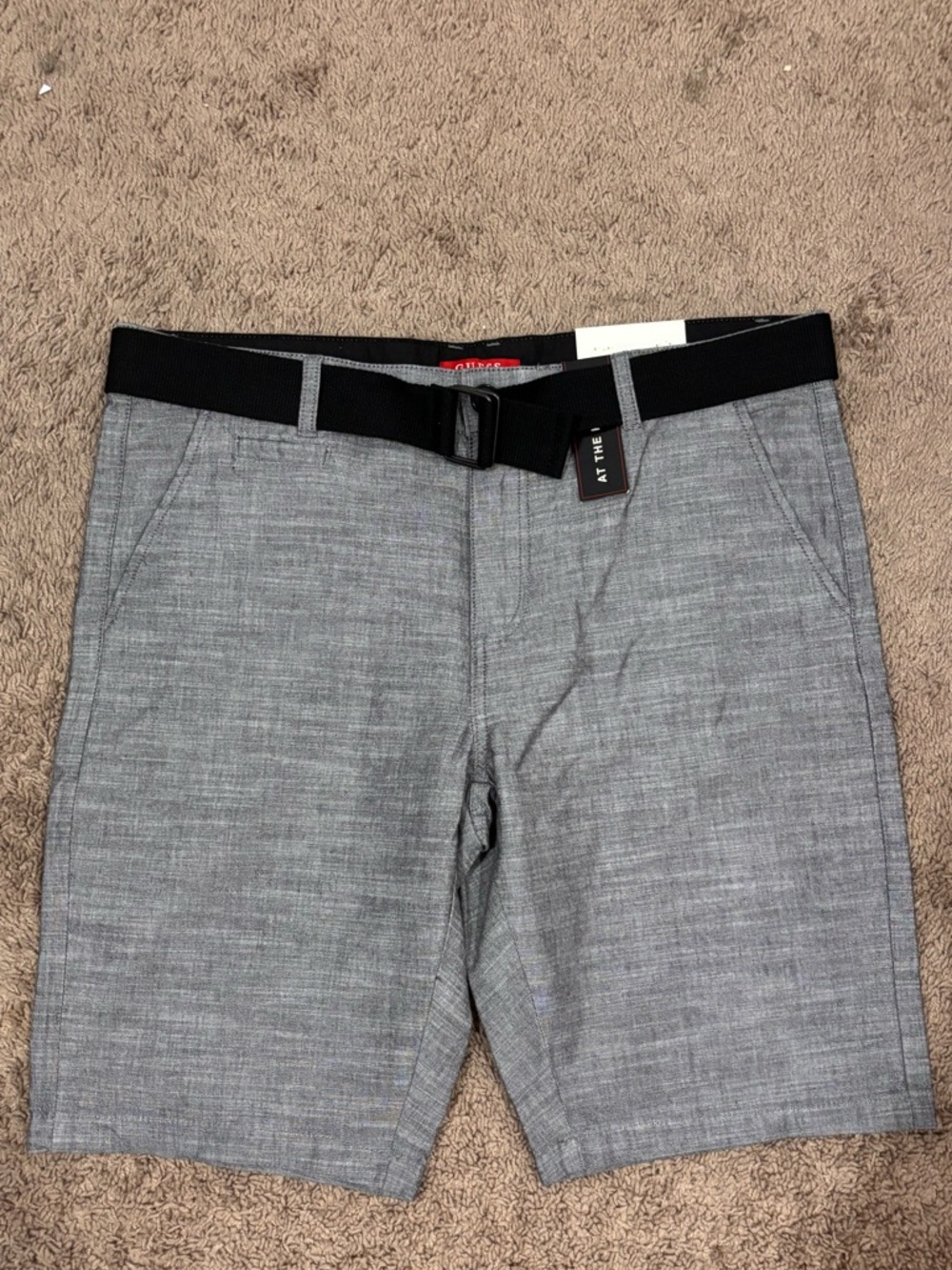 GUESS NWT Men's 36 Sonny Textured Cargo Shorts Belted At The Knee Gray